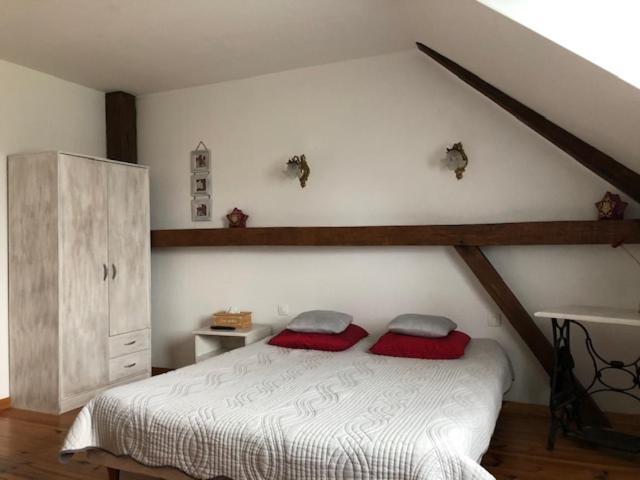 Les Trois Cornets Hotel Saint-Ouen-des-Champs Eksteriør billede